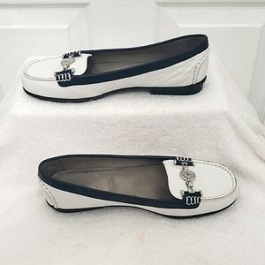 NWOT AEROSOLES  Nuwlywed Loafers in Navy/White Leather-Size 10M